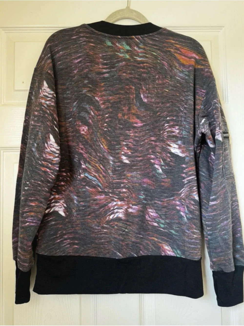Nine West Gray Multicolor Pattern Crewneck Sweater